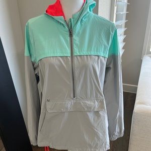 EUC Women’s New Balance Anorak - XL